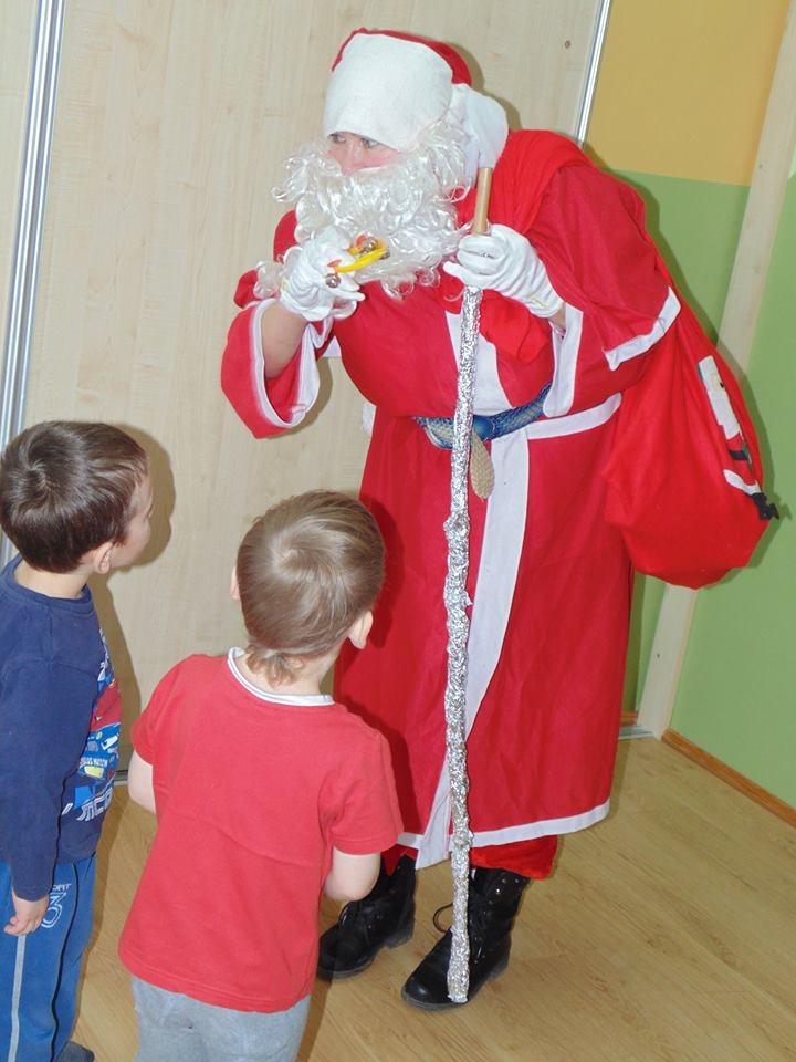 Siejniku. Dzieci były bardzo szczęśliwe.