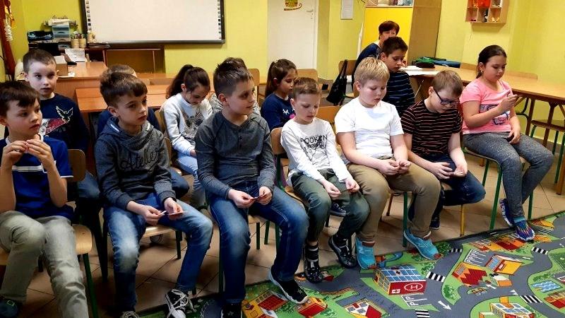 5 Lekcje Europejskie w Społecznej Szkole Podstawowej 24 kwietnia nasi Przedstawiciele gościli w Społecznej Szkole Podstawowej nr 2. Przeprowadzone zostały aż 4 lekcje europejskie.