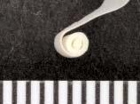 Ryc. 2. Przekrój zgrubienia na zakoñczeniu rêkawiczki lateksowej Fig. 2. Cross-section of thick rim in latex glove Ryc. 3. Przekrój zgrubienia na zakoñczeniu rêkawiczki nitrylowej Fig. 3. Cross-section of tick rim in vinyl glove Ryc.
