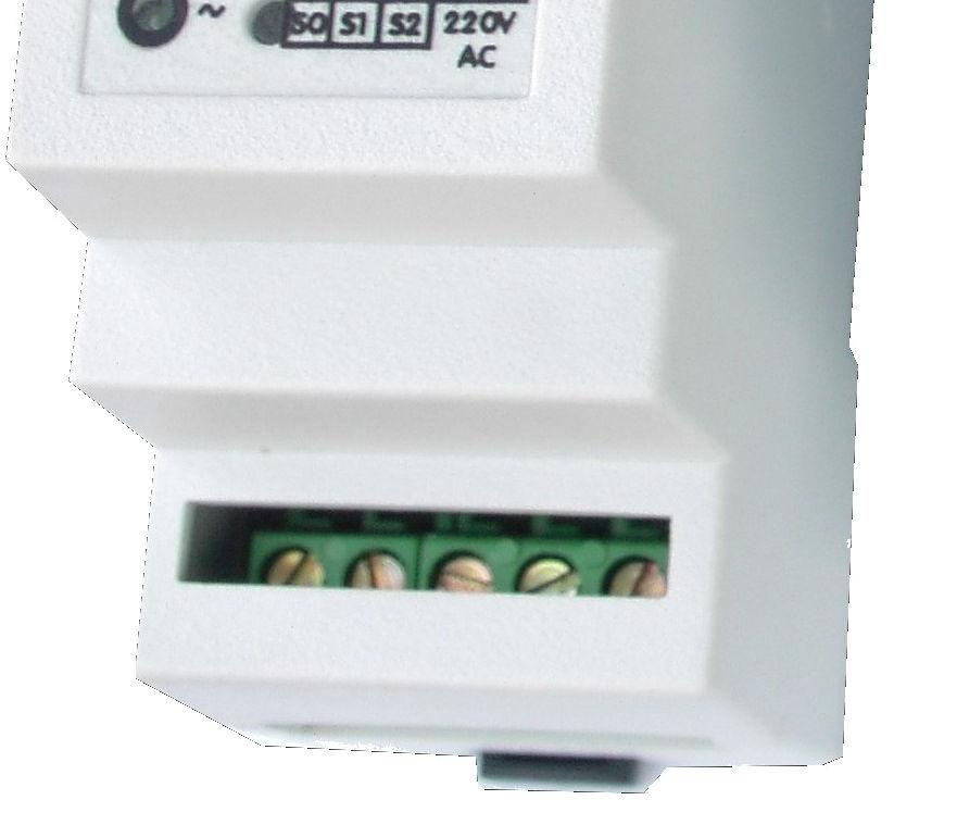 ZASTOSOWANIE Elektroniczny czujnik poziomu cieczy przeznaczony jest do sygnalizacji i regulacji poziomu cieczy dobrze i słabo przewodzących ( głównie do wody lub ścieków) w zbiornikach otwartych,