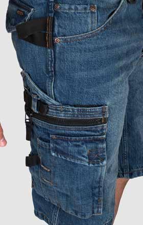 z materiału Cordura.