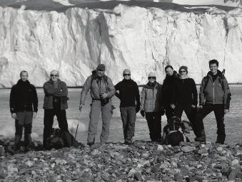 165-170 Krzysztof GÓRAL Studenckie Koło Naukowe Geografów, Uniwersytet Śląski Sosnowiec SPITSBERGEN 2010 SPRAWOZDANIE Z LETNIEJ WYPRAWY GLACJOLOGICZNEJ UNIWERSYTETU ŚLĄSKIEGO Na przełomie sierpnia i