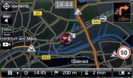 . Usługa Live Traffic * System nawigacji podaje dokładne informacje dotyczące zatorów drogowych, aktualizowane co minuty. Tym samym pozwala uniknąć utknięcia w korkach.