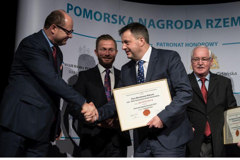 Firmy nominowane: 1. Centrum Motoryzacyjne P.H.U. AUTO MASTER Wojciech Raszke 2. Firma PMP sp. z o.o. 3. Spółdzielnia Produkcyjno-Usługowa Rodło 4. Zakład Optyczny Krzysztof Gollus 5.