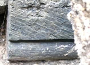 u ytkowaniu. Predyspozycje materia owe najlepiej czytelne s w detalach cyzelowanych w glaukonitycie (rys. 3 i 4).