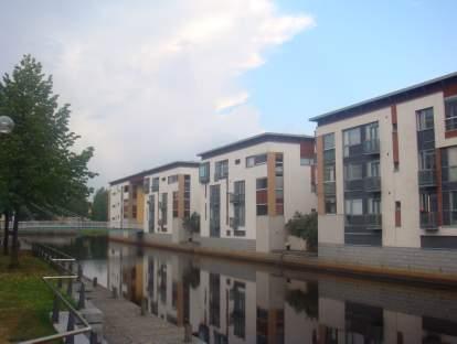 Contemporary apartments complex on the Kiikeli island in Oulu (photo by author) i cz ciowo na wodzie wzniesiono interesuj ce architektoniczne kompleksy z wykorzystaniem zaawansowanych technologii