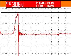 Matowienie i powstawanie wyżłobień w łożyskach Uszkodzenia elektroerozyjne Spowodowane wysoką częstotliwością przełączania w przetwornicach częstotliwości działających na zasadzie zmiennej szerokości