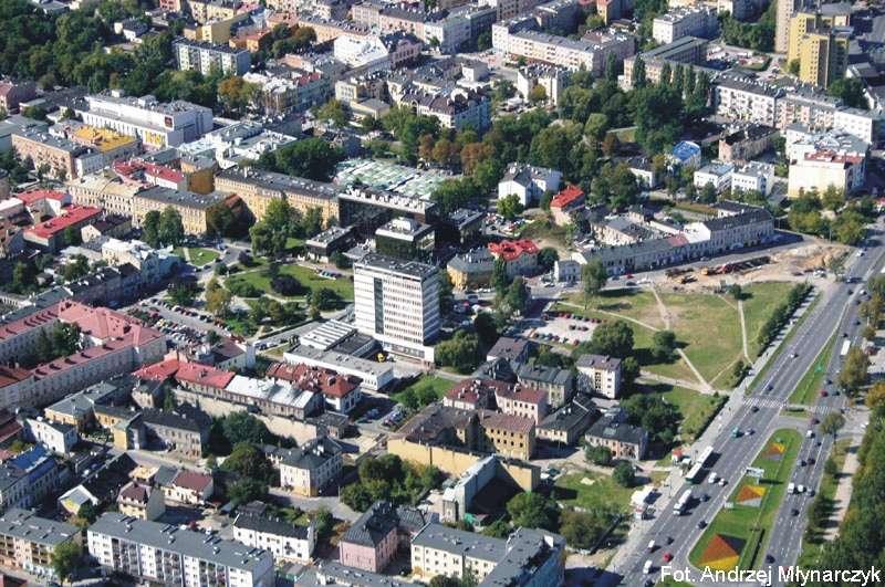 Kieleckie Towarzystwo Naukowe RAPORT WSKAŹNIKOWY W ZAKRESIE Z ARZĄDZANIA ŚRODO WISK IEM I ZRÓ WNOWAŻONYM ROZWOJEM MIASTA K IELCE