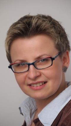 Instytut Rozwoju Personalnego Ganesa BLOK IV EFEKTYWNE STRATEGIE KOMUNIKACYJNE. 1. Czy ludzie czytają w myślach i czemu to ma służyć? 2. Rola emocji i empatii w komunikacji. 3.