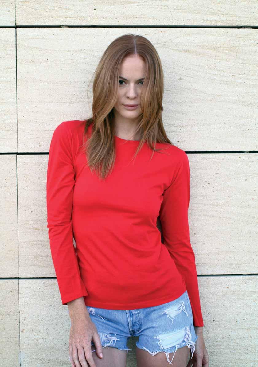 Regular Lady LS REF. TSRL 150 LS 10 50 BK BLACK NY NAVY T-shirt damski z długim rękawem bez ściągaczy. Podwóje szwy rękawów i na spodzie koszulki. Wykończenie lamówką 1x1. 100 % bawełna stabilizowana.
