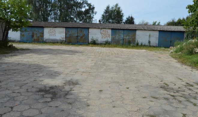 Zdjęcie 1, Zdjęcie 2 Teren po Spółdzielni Kółek