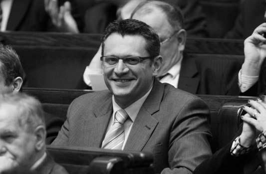 Lampy, które zostały zaprojektowane w planach budowy drogi krajowej, nie uwzględniają rzeczywistych potrzeb lokalnej społeczności.
