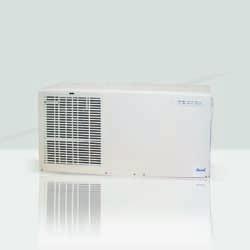 LED Filtr elektrostatyczny Kratka ssawna do powietrza zewnętrznego w wyposażeniu Ekologiczny czynnik chłodniczy R410a VAR 9 Chłodzenie Wydajność kw 2,52 Pobór mocy kw 0,97 EER/Klasa energetyczna,7 /