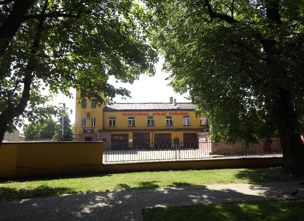 pl Fotografia 14 Plac Strażacki z widokiem na strażnicę