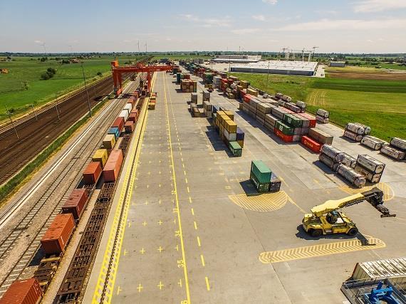 roku PKP CARGO oddało do użytku terminal kontenerowy w Poznaniu- Franowie.