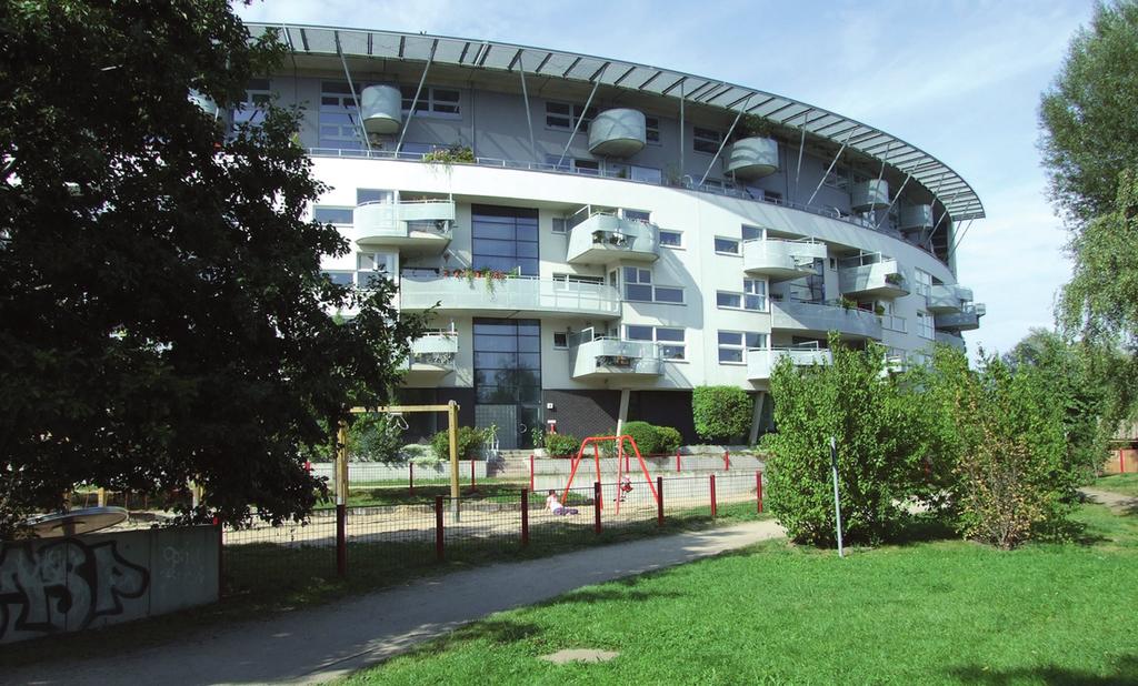 159 Ill. 7. Residential complex Rummelsburg Bucht Berlin. Housing architecture harmoniously connected with the surrounding landscape.