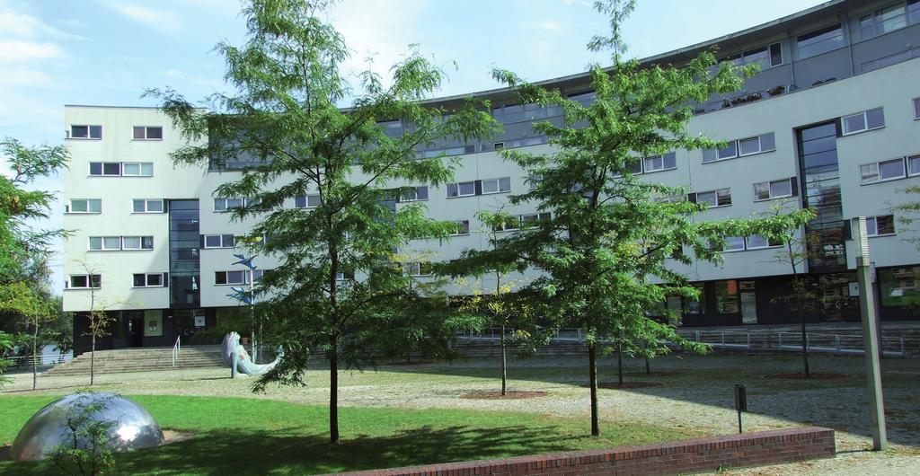 160 Ill. 9. Residential complex Rummelsburg Bucht Berlin. Housing architecture. Square social space (photo by W.