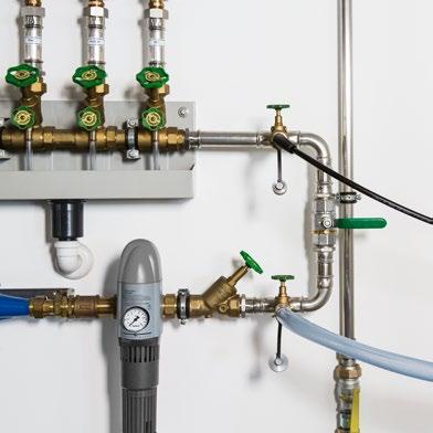 REMS Multi-Push Elektroniczna jednostka do płukania i prób ciśnieniowych z bezolejowym kompresorem.
