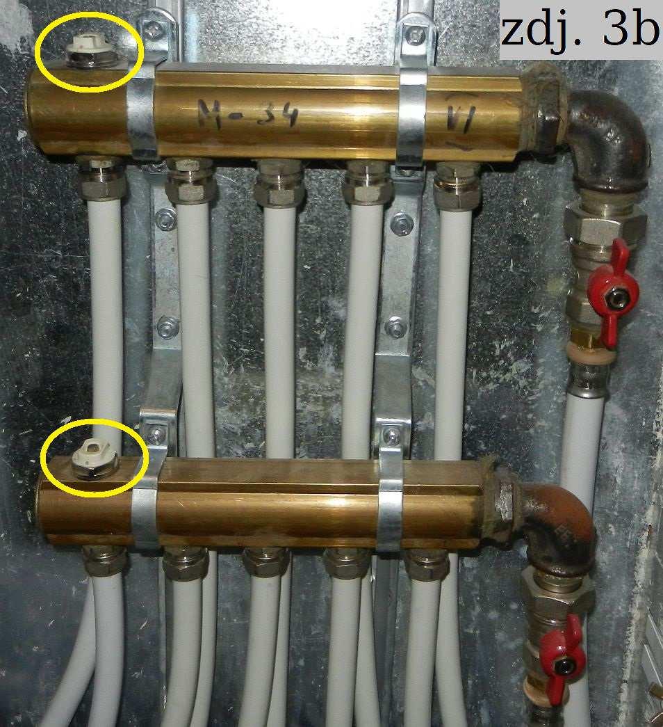 Po kilku godzinach działania ogrzewania i automatycznemu odpowietrzeniu się instalacji zalecamy zakręcenie zakrętek, co powinno