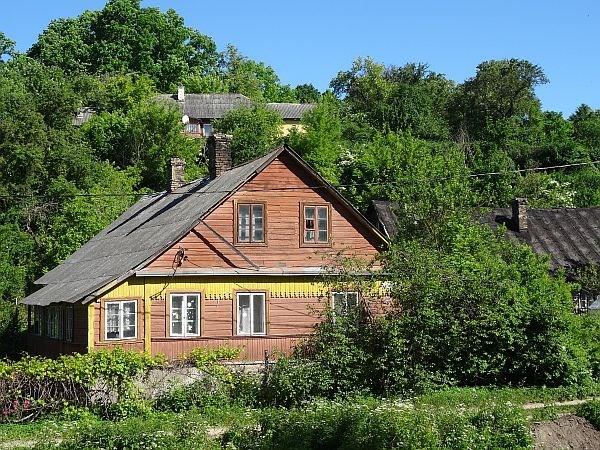 Drewniana architektura Grodna. Na szczęście trochę jej jeszcze zostało. Ten dom znajduje się w centrum miasta! Wracając do dziejów miasta.