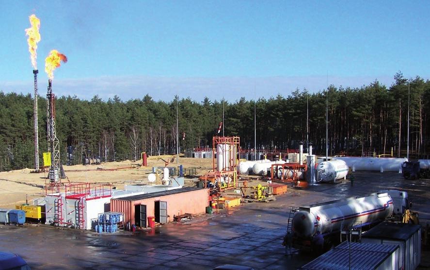 Testy hydrodynamiczne Urządzenie do napowierzchniowego testowania odwiertów Geoservices wykorzystane jest do następujących zabiegów: Oczyszczania odwiertów, Wykonywania różnego rodzaju testów