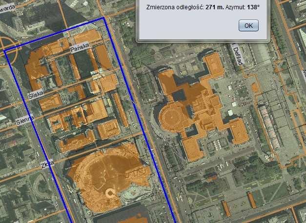 Metalowa obudowa rozdzielnicy (Fot. nr 8), konstrukcja wsporcza rur stalowych osłonowych kabli elektrycznych (Fot. nr 9), nie są podłączone do instalacji wewnętrznej wyrównawczej.