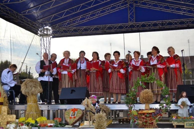 usłyszeć i obejrzeć w pełnej