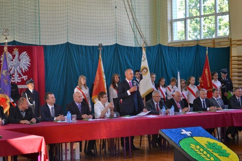 Po oficjalnym wprowadzeniu pocztów sztandarowych i