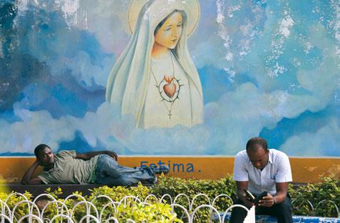 rok liturgiczny Serce Maryi CNS photo nam Go przysłoni, bo to sam Jezus zaplanował taki porządek łaski: przez Matkę do Syna. Gdy zwracamy się do Maryi, Ona mówi o nas Panu.