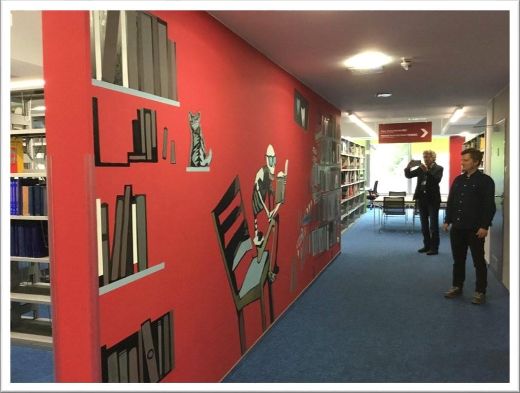 i po nim oraz jakie działania oni podejmują, by te trudności przezwyciężyć. W badaniach odwołano się także do roli biblioteki i bibliotekarzy w tym procesie.
