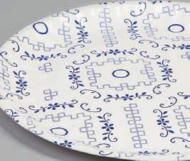 Talerz czarny owalny 26 cm opak. 50 szt. 12 Talerz kwadratowy 20,5 cm opak.