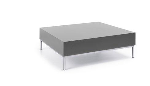 MyTurn Sofa Design: Paul Brooks MYTURN S2H SATYNA LW MYTURN S2V CHROM HM Stoliki w dwóch