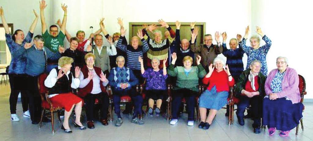 SENIOR - WIGOR JAKICH MAŁO W naszej gminie jest wielu seniorów. Duża część z nich chce, mimo wieku, zachować sprawność i aktywność. Naszym celem jest ułatwianie im tego.