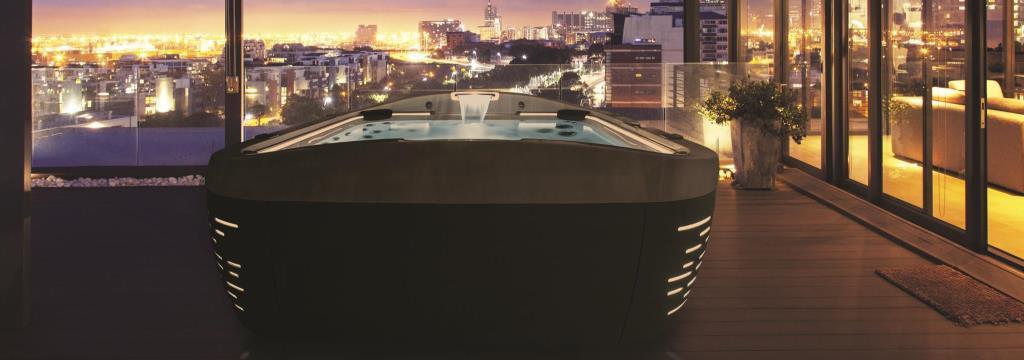 Jacuzzi J-575 Premium 231 x 231 x 92/107 H cm Wyposażenie: 5-6 miejsc