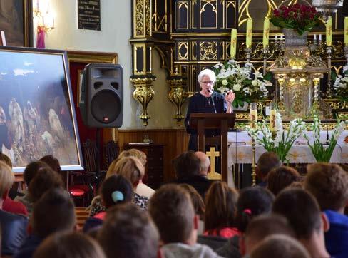 Kolejnego dnia uroczystości odbywały się w kościele parafialnym pw. Wniebowzięcia Najświętszej Maryi Panny w Pałukach. Przed mszą św.