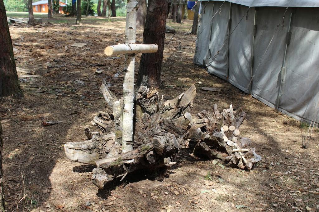 Czas na zajęcia był ograniczony ale budowanie pod okiem doświadczonego instruktora było dla dziewczyn niezwykle pouczające, rady jakie otrzymywały nawet przy wykonywaniu tych najprostszych czynności