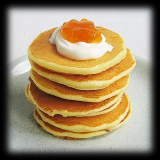 1 banan 100 ml mleka 20 ml oleju Żytnie muffiny dyniowe Sposób przygotowania Mąkę wymieszać z proszkiem do pieczenia, cynamonem i kardamonem.