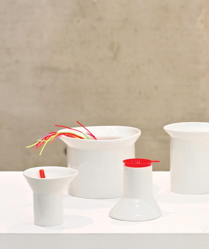 Kolekcja ceramicznych pojemników Collection of ceramics containers / 2013 Porcelana,