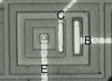 Konstrukcja tranzystora bocznego (jak wynika z nazwy) to układ obszarów typu p wytworzonych w wyspie typu n.