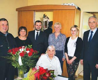 Zalesie 6 Jubileusze www.malechowo.pl Setne urodziny Pani Wandy Jarugi Z wielką radością piszemy o okrągłych urodzinach najstarszych mieszkańców gminy Malechowo.