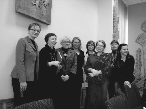 Sprawozdania 43 Elżbieta Okularczyk (Biblioteka Wyższej Szkoły Humanitas w Sosnowcu), Bogumiła Urban (Biblioteka Wyższej Szkoły Bankowej w Chorzowie), Krzysztof Zioło (Biblioteka Politechniki