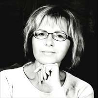 Wydarzenia 53 Teatr jednego aktora to temat wystawy fotografii Barbary Szewczyk-Szelki. Barbara Szewczyk-Szelka z wykształcenia jest magistrem ekonomii, specjalistą ds. handlu zagranicznego.
