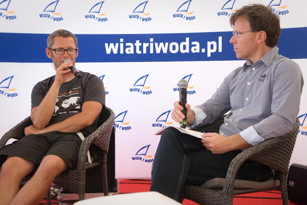 ratownikiem pomóc osobie znajdującej się w wodzie, tak aby nie narazić własnego bezpieczeństwa.