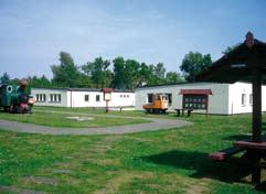komputerowy; wyposażono dwie sale wystawowe w gabloty z oświetleniem i ekspozytory; zakupiono meble, wybudowano parking dla niepełnosprawnych.