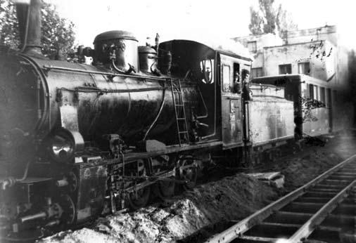 Przy zwózce i obróbce drewna podczas okupacji kolej leśna 600 mm oraz tartak w Piaskach Królewskich pracowały niezwykle intensywnie. W 1944 r.