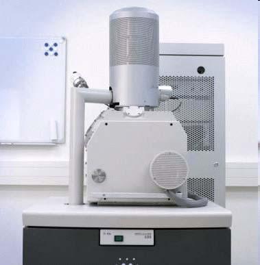 Producent urządzenia FEI Nova NanoSEM 630 Model Cechy urządzenia Tryby pracy Zdolność rozdzielcza mikroskopu w trybie SE (elektronów wtórnych) dla próbki testowej złoto/grafit w odległości roboczej