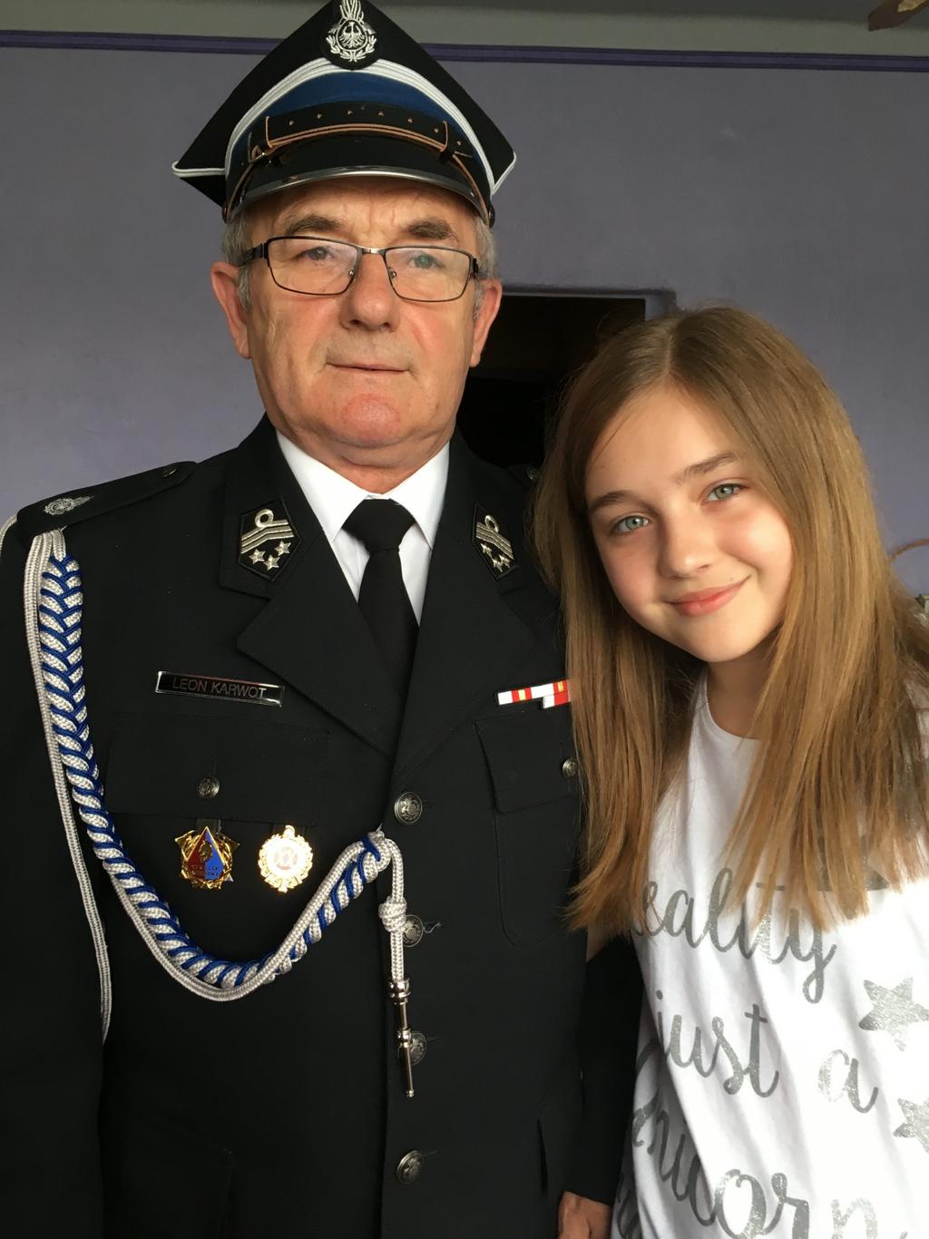 wwwdziennikzachodnipl Dziennik Zachodni Numer 1 06/2017 Strona 3 WWWJUNIORMEDIAPL PASJA MOJEGO DZIADKA 4 maja obchodzony jest Dzień Strażaka, więc postanowiłam zapytać dziadka, dlaczego został