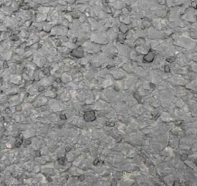 DODATEK SUROWEGO GRANULATU GUMOWEGO NA SUCHO NEGATYWNE PRZYKŁADY Widoczne kawałki gumy na powierzchni Początkowa poprawa szorstkości Utilizacja gumy w małych ilościach guma zastępuje częściowo