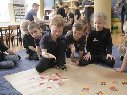 18 Das 25. Jubiläum des Deutsch-Polnischen Jugendwerks Seit 25 Jahren verändern wir Perspektiven unter diesem Motto feierte das Deutsch-Polnische Jugendwerk 2016 sein 25-jähriges Bestehen.