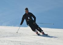 BENGT TARRE, SKIPPER CELESTE, OPOWIADA NAM O WYPRAWIE, KTÓRA NOSIŁA NAZWĘ ŻEGLOWANIE I NARCIARSTWO, KTÓRA POŁĄCZYŁA DWA ŚWIATY.